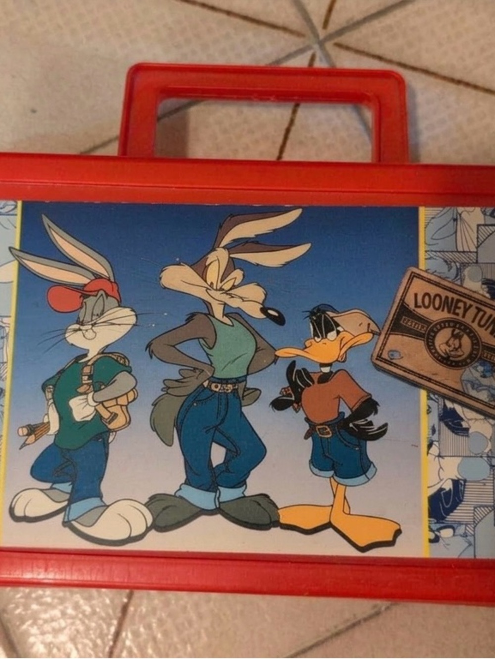 Vintage Looney Tunes Red Plastic Lunch Box with Handle Bugs Bunny Daffy Duck